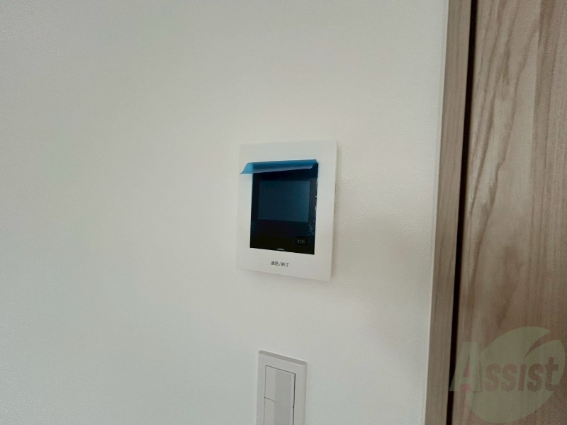 セキュリティ　ＴＶモニター付インターホンです。来客者の顔が見えるので安心！