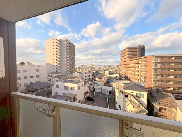 眺望　この見晴らしが明るいお部屋を作ってますよ。