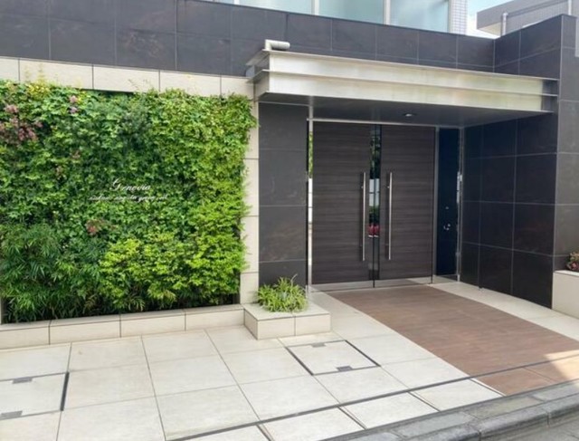 エントランス　エントランス