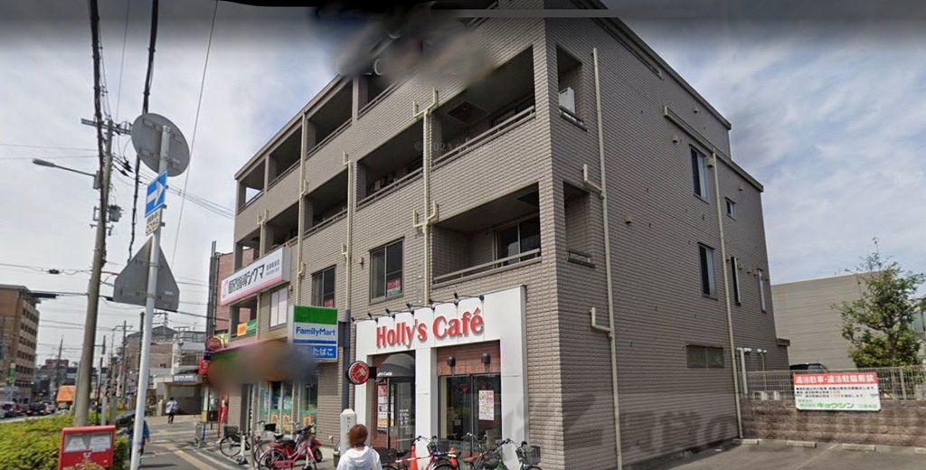 飲食店　ホリーズカフェ豊津駅前店（飲食店）まで100m