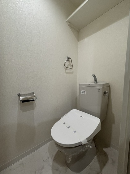 トイレ　※掲載写真は同マンション別部屋参考写真となります。