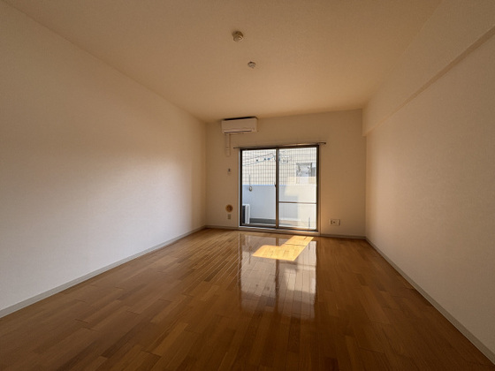 居室・リビング　※掲載写真は同マンション別部屋参考写真となります。