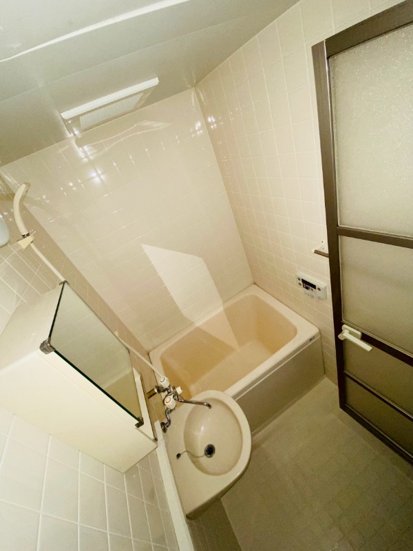 バス・シャワールーム　※他部屋写真使用