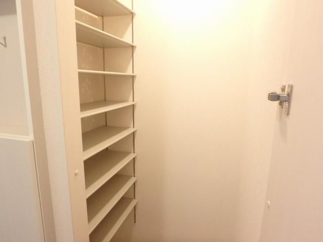 収納　玄関