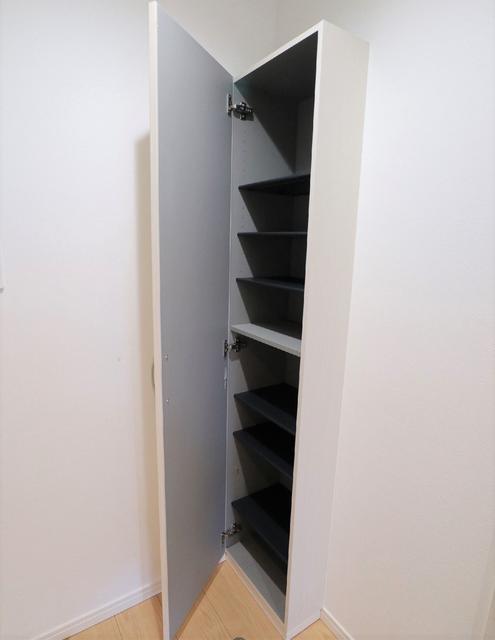 収納　収納　シューズボックス