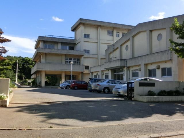 中学校　朝日ヶ丘中学校（中学校）まで340m