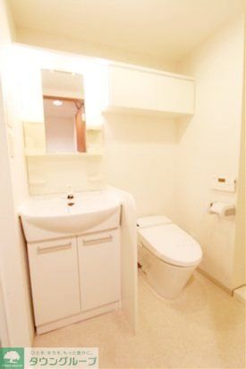 洗面設備　お部屋探しは株式会社　タウンハウジング　までお気軽にお問合…