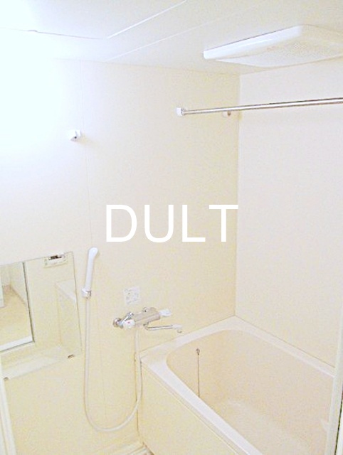 バス・シャワールーム　バスルームです。