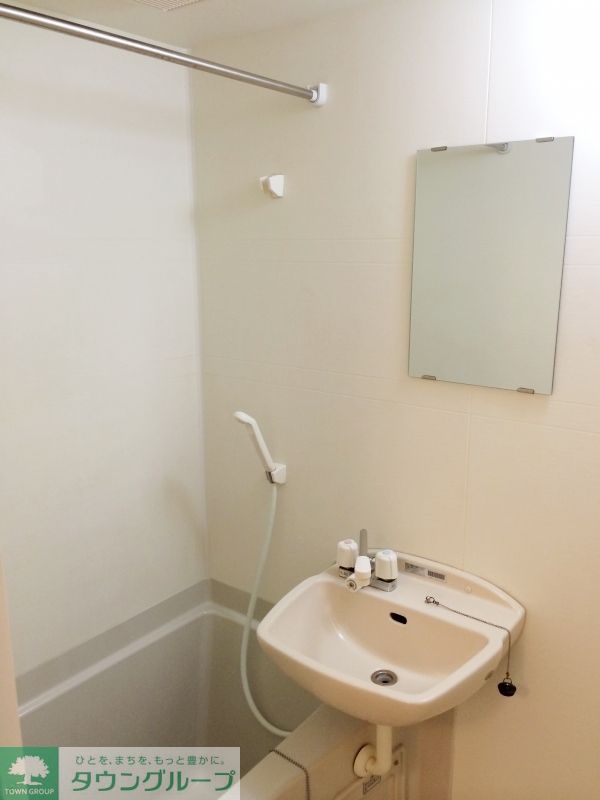 バス・シャワールーム　洗面