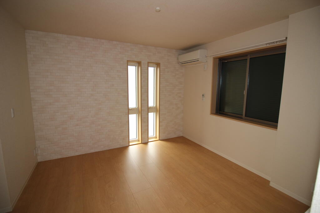 居室・リビング　洋室：画像は同社類似物件の写真