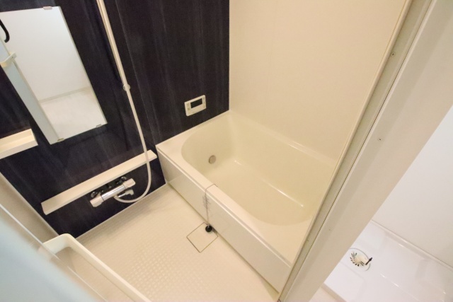 バス・シャワールーム　※別室の参考写真の為、現況優先です。