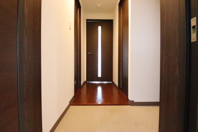 玄関　※別室の参考写真の為、現況優先です。