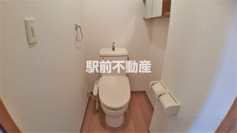 トイレ　収納スペースあり♪