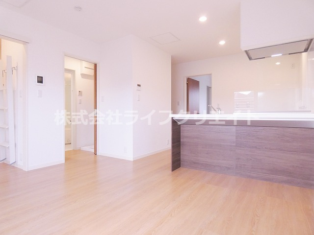 居室・リビング　※室内写真は同ハウスメーカー施工イメージとなります。