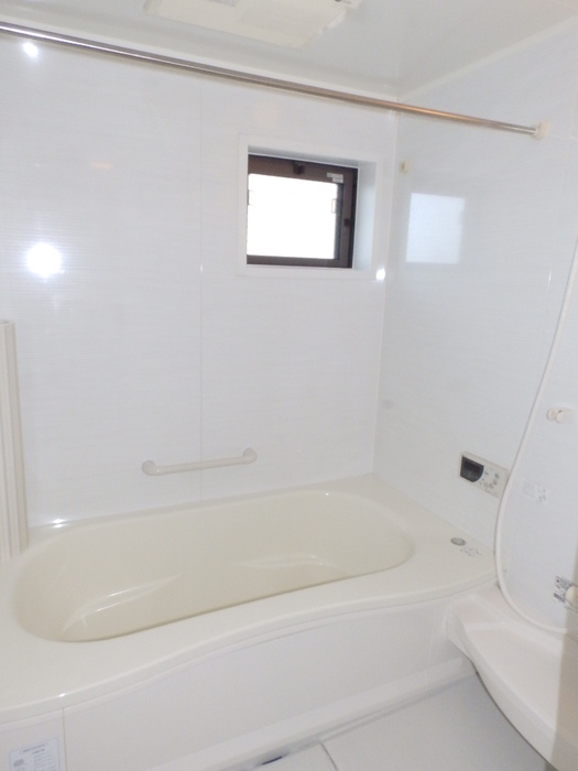 バス・シャワールーム　追焚き付き一坪風呂