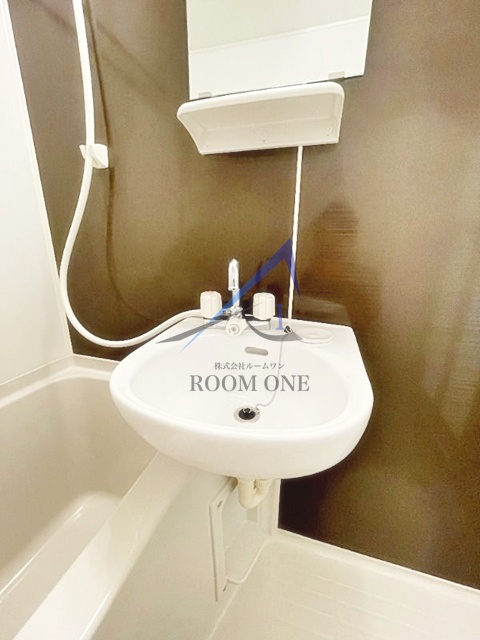 洗面設備　洗面台です。