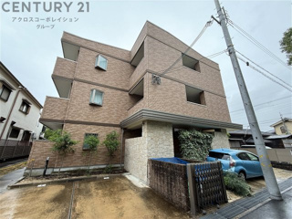 建物外観　駐車場あります！オートロック完備☆