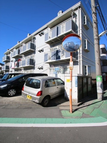 建物外観　鉄骨造3階建て　閑静な住宅街　南西向き　水元公園近く