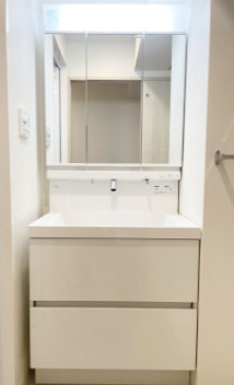 洗面設備　同仕様