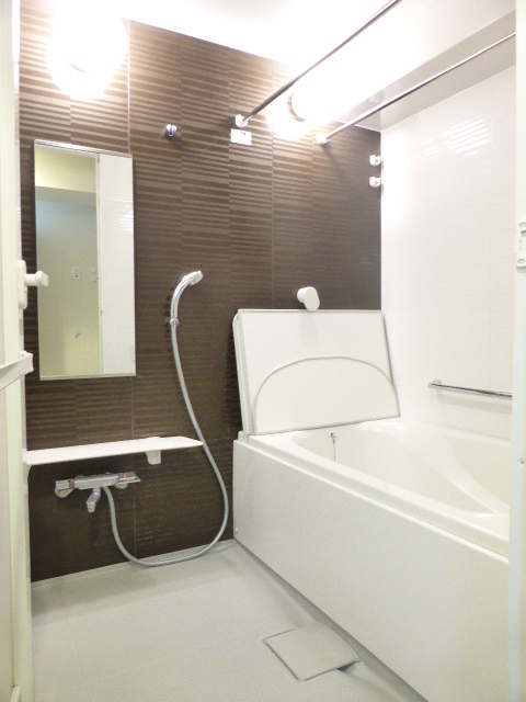 バス・シャワールーム　バス