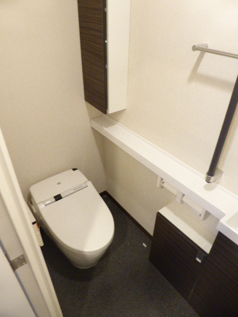 トイレ　トイレ