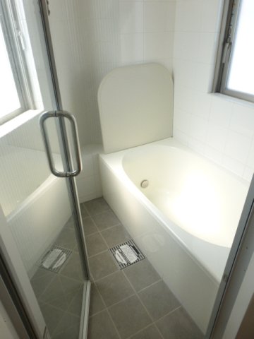 バス・シャワールーム　バス※別部屋参考写真