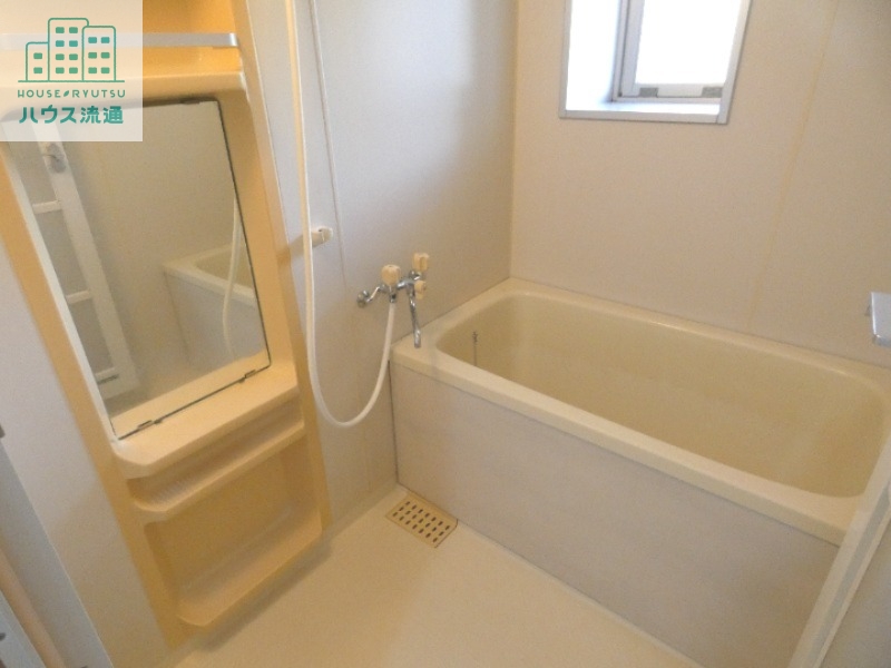 バス・シャワールーム　※別号室の写真です