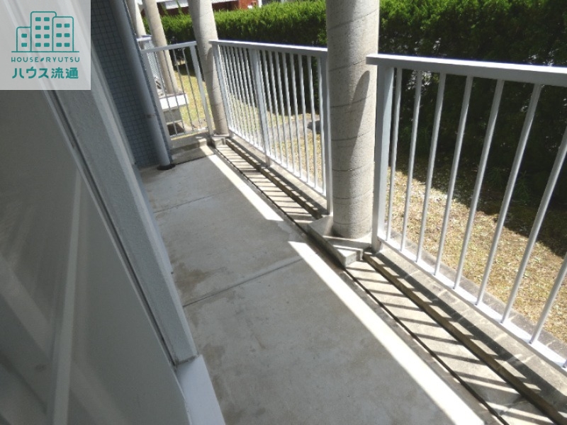 バルコニー　※別号室の写真です