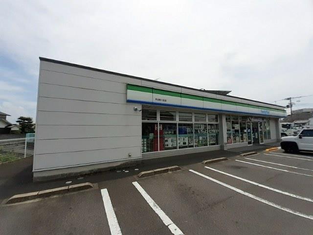 コンビニ　ファミリーマート木太8区店（コンビニ）まで270m