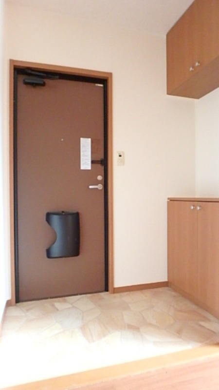 玄関　図面と現状に相違がある場合には現状を優先