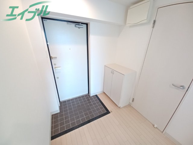 玄関　同型参考写真