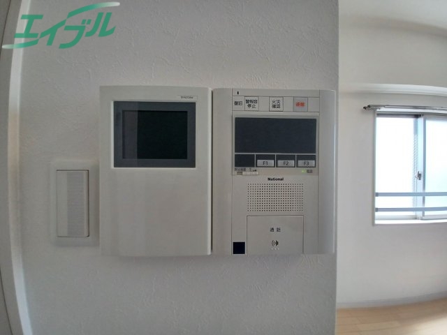 セキュリティ　同型参考写真