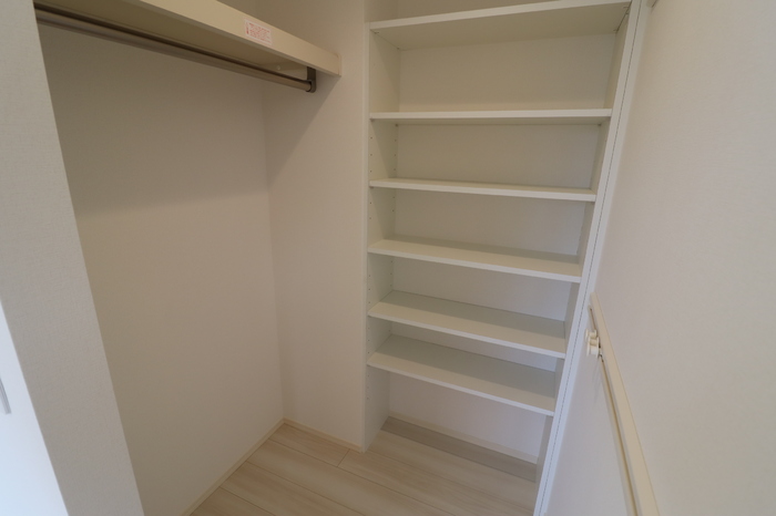 収納　ウォークインクローゼット