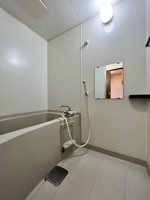 バス・シャワールーム　浴室