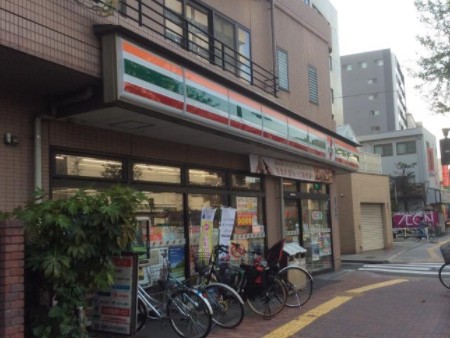 コンビニ　セブン-イレブン板橋大原町店（コンビニ）まで488m