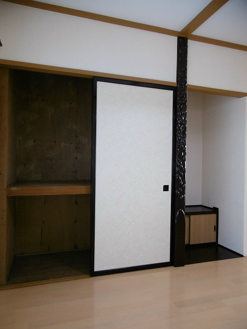 収納　写真は304号室です（参考）