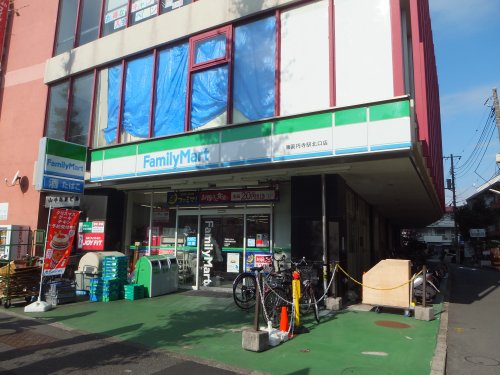 コンビニ　ファミリーマート 東高円寺駅北口店（コンビニ）まで896m