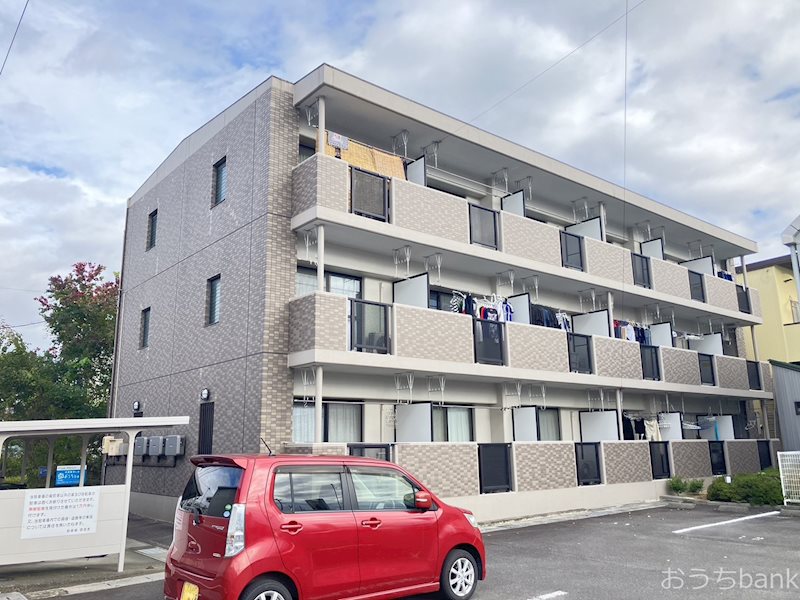 建物外観　重厚感、高級感のあるマンションです。