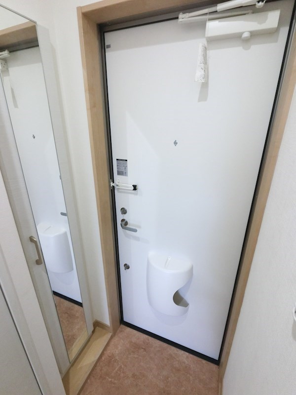 玄関　※参考写真