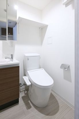 トイレ　落ち着いたトイレです