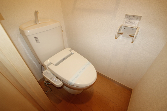 トイレ　※別部屋の写真です