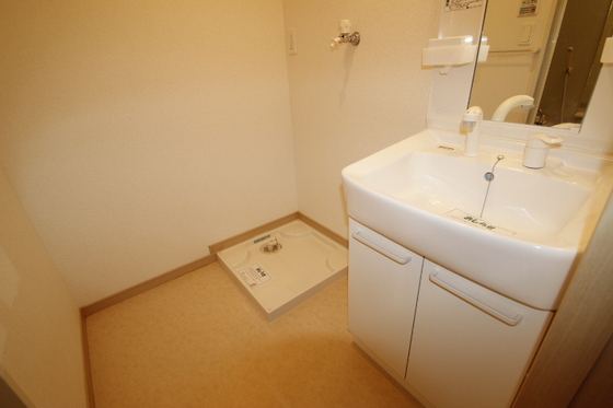 洗面設備　※別部屋の写真です