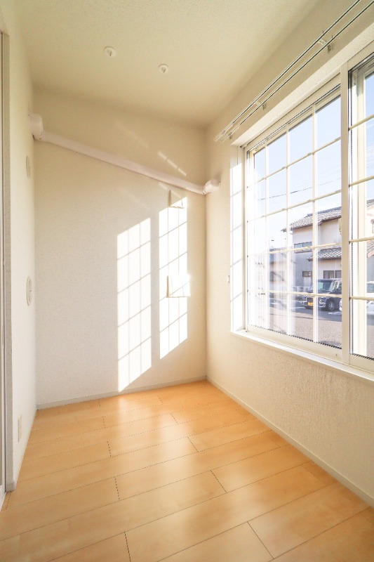 バルコニー　図面と現状に相違がある場合には現状を優先