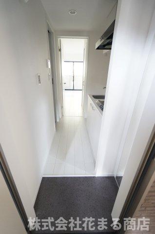 玄関　物件、駅でお待ち合わせでのご案内歓迎！