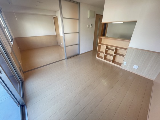 居室・リビング　※別部屋の写真です