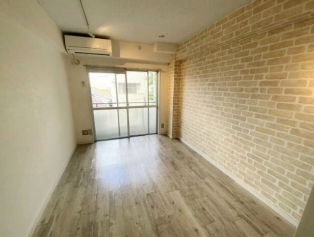 居室・リビング　同仕様参考写真