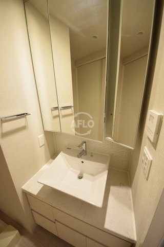 洗面設備　ブランズ大阪本町　独立洗面台