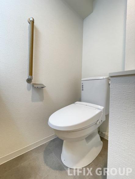 トイレ　トイレ