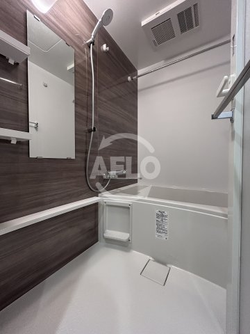 バス・シャワールーム　コンフォリア・リヴ淡路　浴室