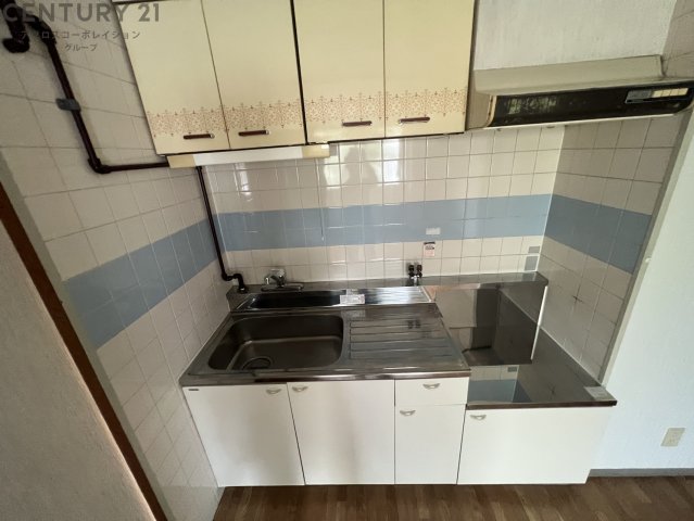 キッチン　壁付けキッチンでスペースを最大限有効活用できます！